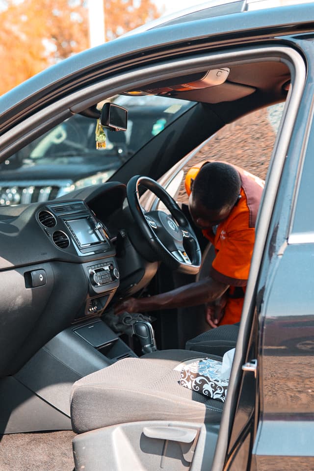 Ashaki Car Wash Dashboard Shine